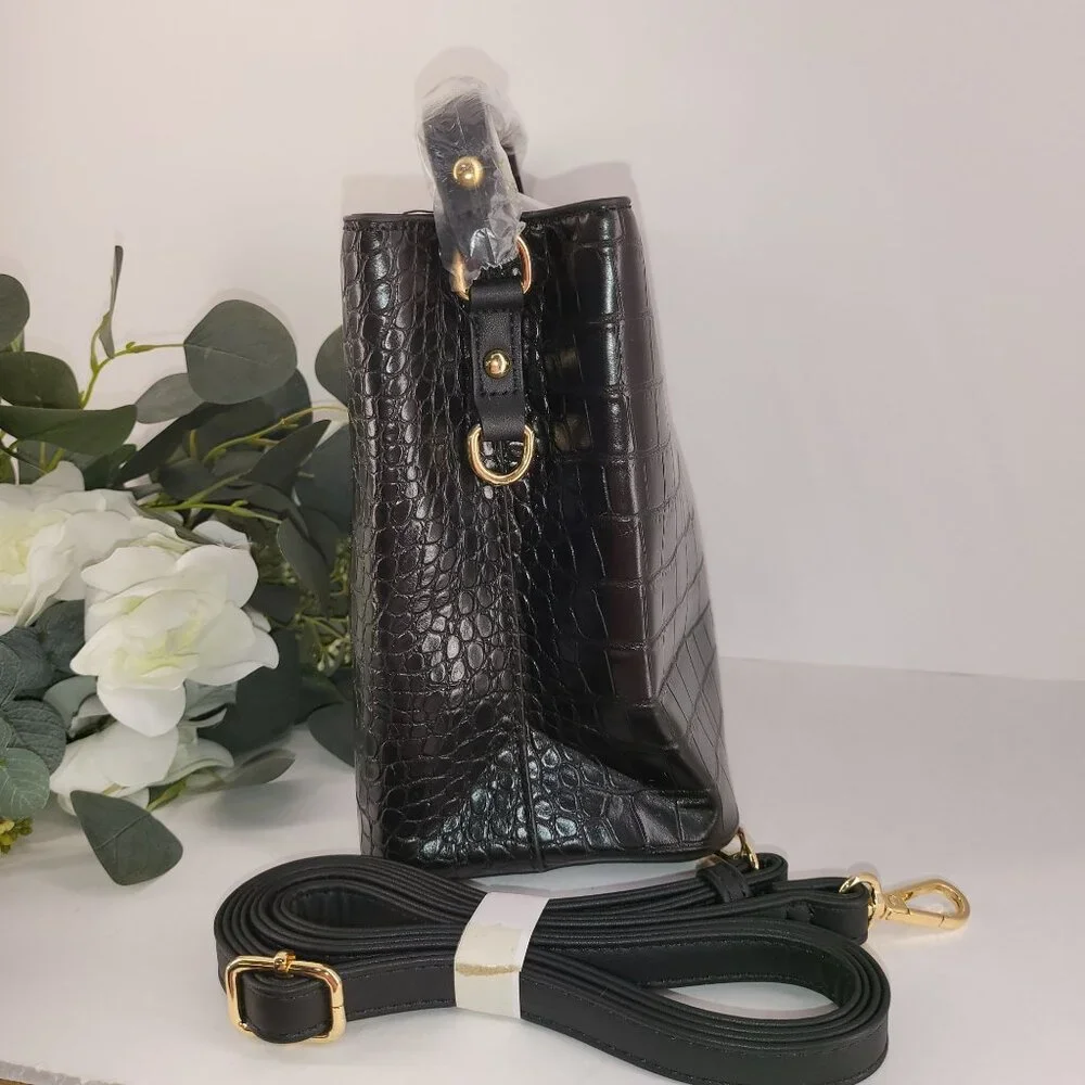 Aota Black Crocodile Pattern Vegan Leather Bucket Bag Gold Hardware & Adjustable - Picture 3 of 12